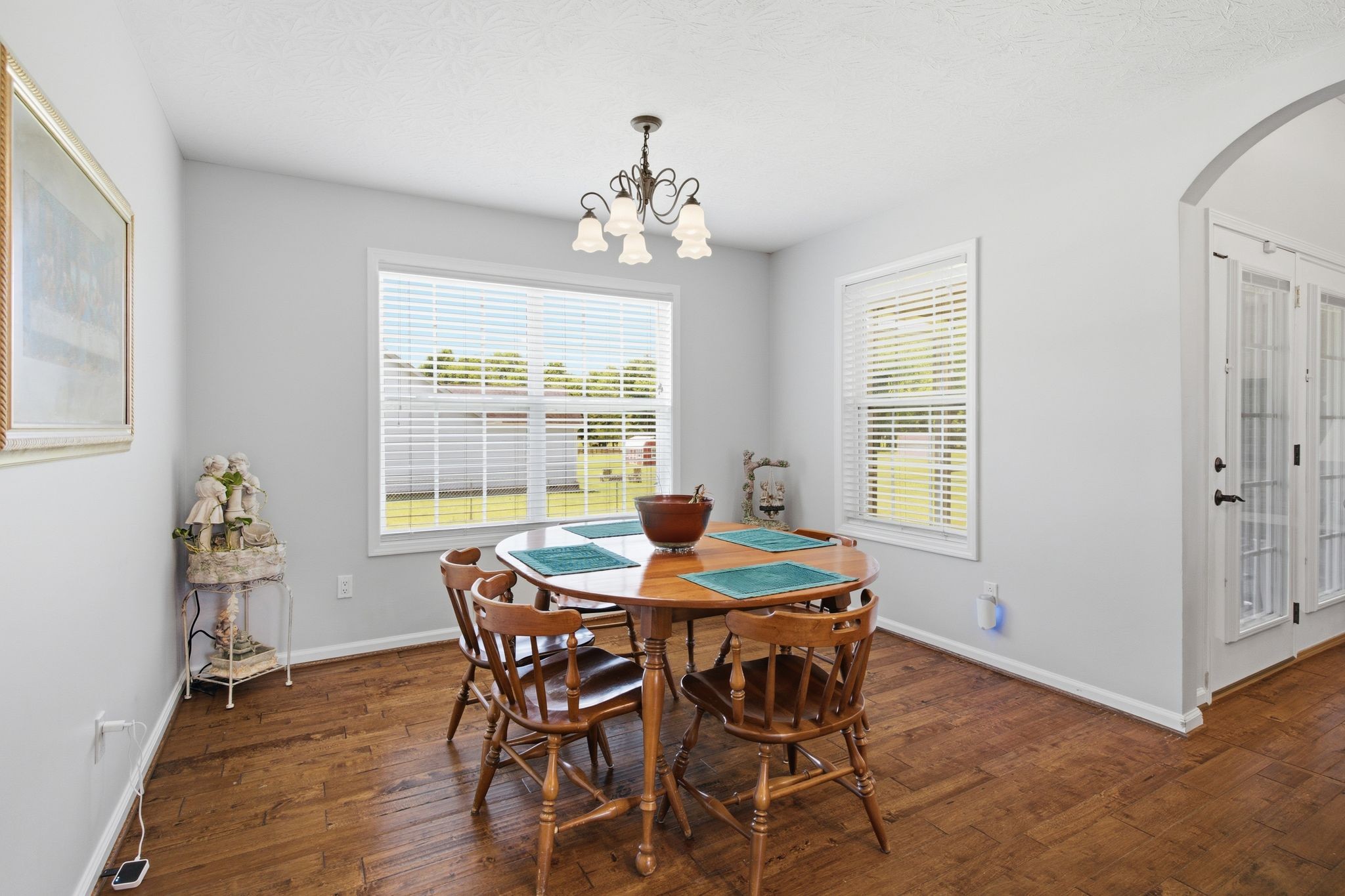 465 Old 25 Loop Castalian Springs, TN 37031 - Photo 10 of 34