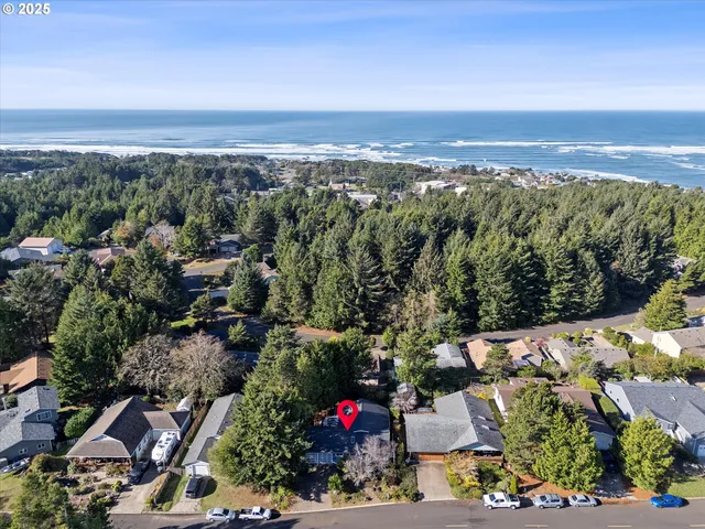 $450,000 | 1420 Southwest Fairway Drive, Waldport, OR 97394