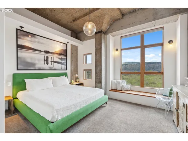 $1,050,000 | 306 Columbia Street, Hood River, OR 97031