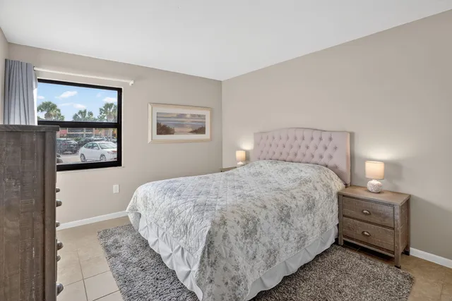 $299,000 | 1544 Mainsail Drive, Unit 10, Naples, FL 34114