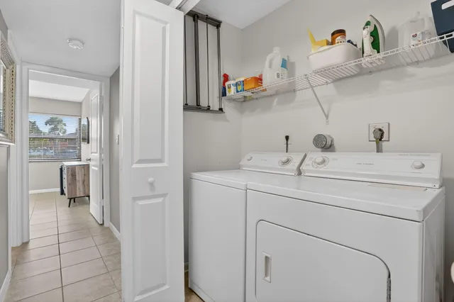 $299,000 | 1544 Mainsail Drive, Unit 10, Naples, FL 34114