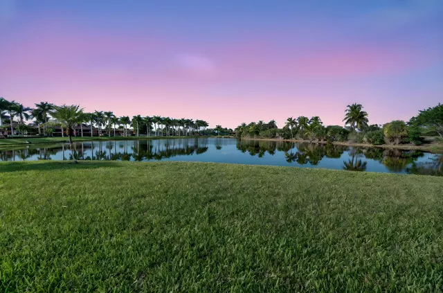 $299,000 | 1544 Mainsail Drive, Unit 10, Naples, FL 34114