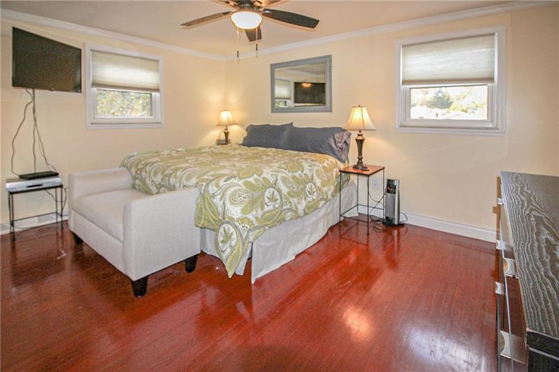 1638 Wise Road Carnegie, PA 15106 - Photo 13 of 25 Gallery Image 13