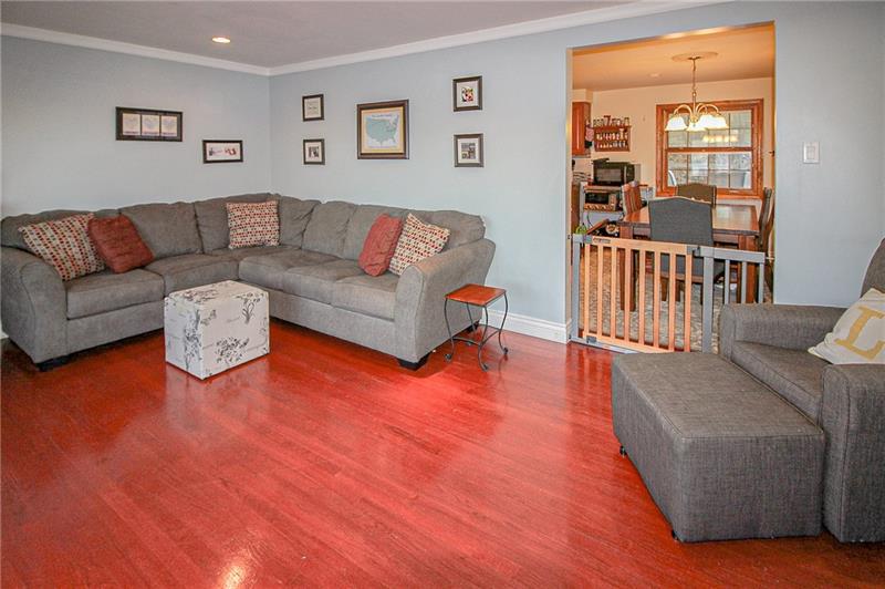 1638 Wise Road Carnegie, PA 15106 - Photo 4 of 25 Gallery Image 4