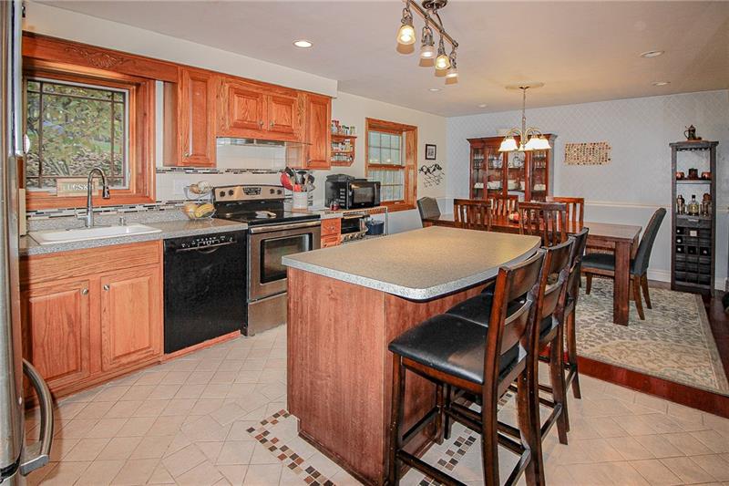 1638 Wise Road Carnegie, PA 15106 - Photo 8 of 25 Gallery Image 8