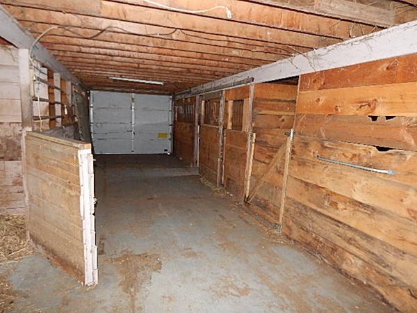 727 Hubbardston Road Barre, MA 01005 - Photo 8 of 20