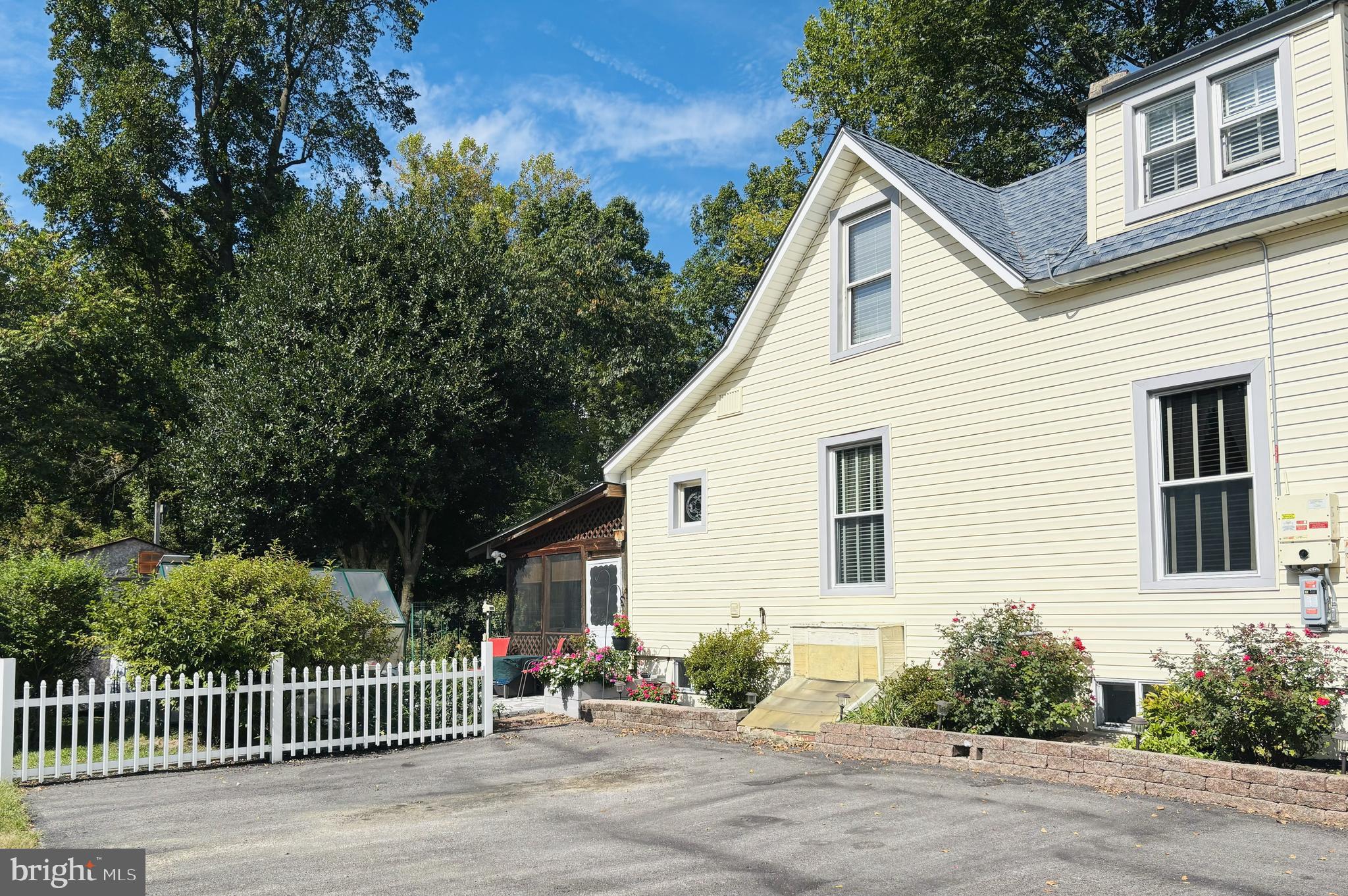 312 Wallace Avenue Lindenwold, NJ 08021 - Photo 3 of 14