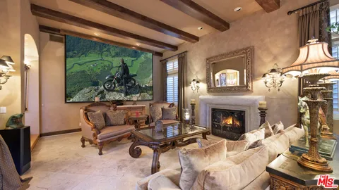 $6,750,000 | 28855 Via Venezia, Malibu, CA 90265