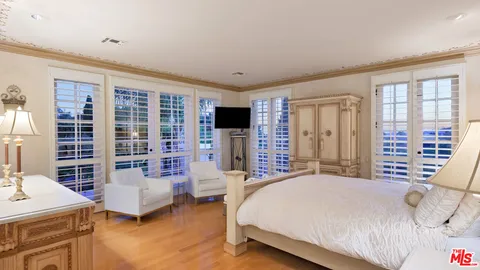 $6,750,000 | 28855 Via Venezia, Malibu, CA 90265