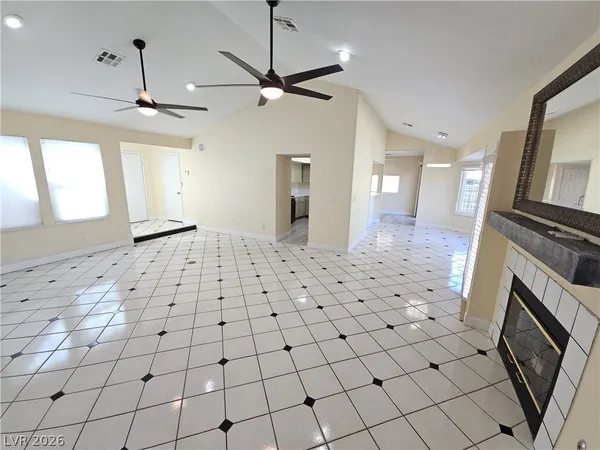 $2,195 | 676 Cervantes Drive, Henderson, NV 89014