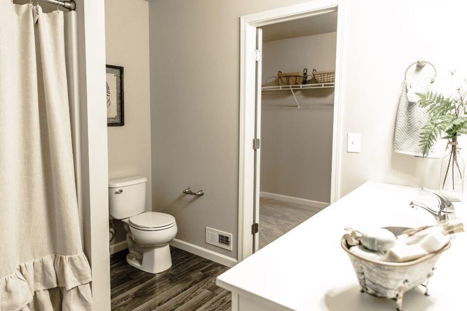 58564 Pond View Lane Three Rivers, MI 49093 - Photo 11 of 20 GF2001-i2060-Master Bath1