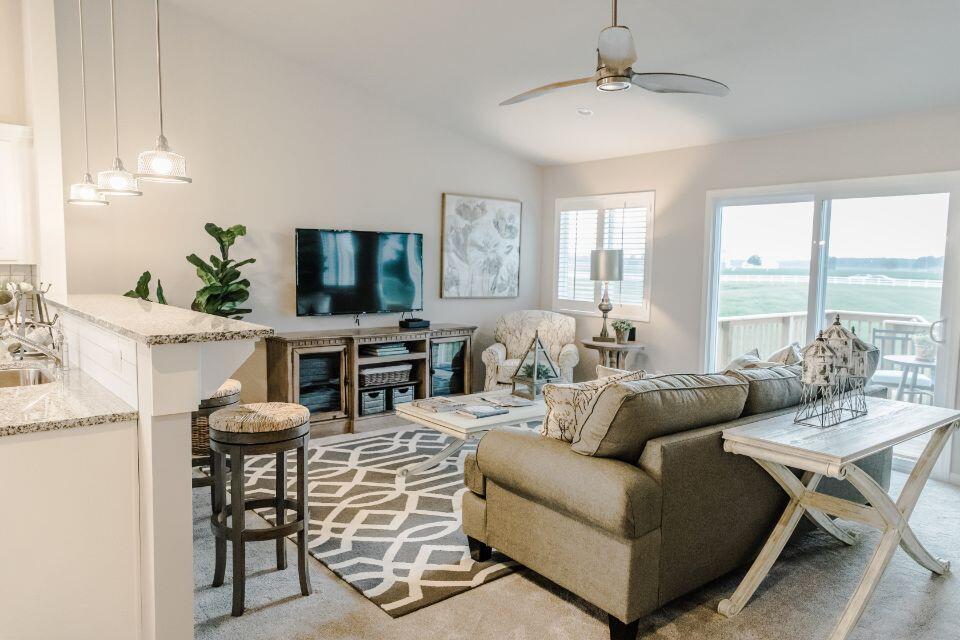 58564 Pond View Lane Three Rivers, MI 49093 - Photo 8 of 20 GF2001-i2060-Great Room11