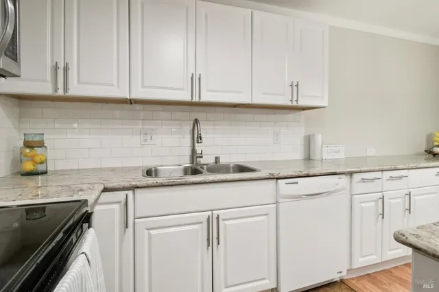 $299,000 | 165 Oddstad Drive, Unit 10, Vallejo, CA 94589