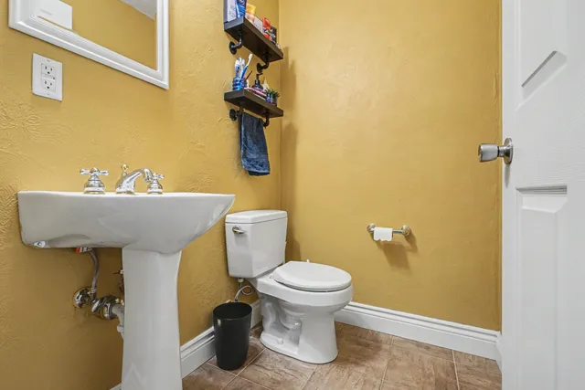 $450,000 | 191 Turnberry Lane, Battle Creek, MI 49015