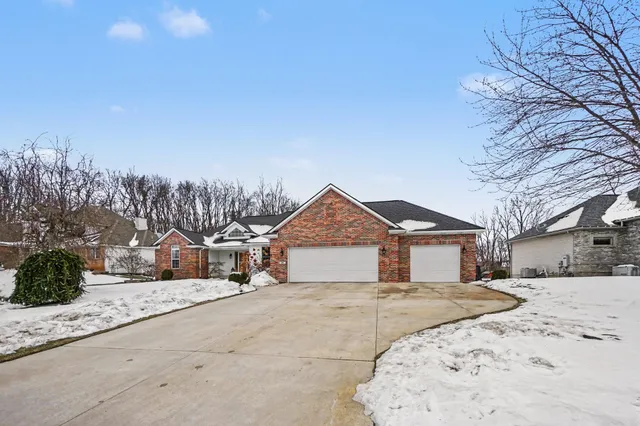 $450,000 | 191 Turnberry Lane, Battle Creek, MI 49015