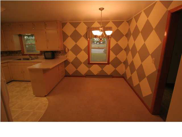 441 Giesler Road Jasper, IN 47546 - Photo 3 of 8 Gallery Image 3