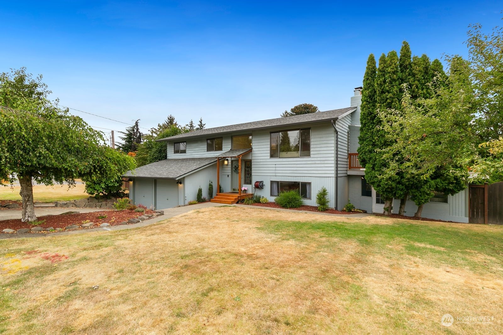 506 South 17th Street Renton, WA 98055 - Photo 1 of 35 Gallery Image 1