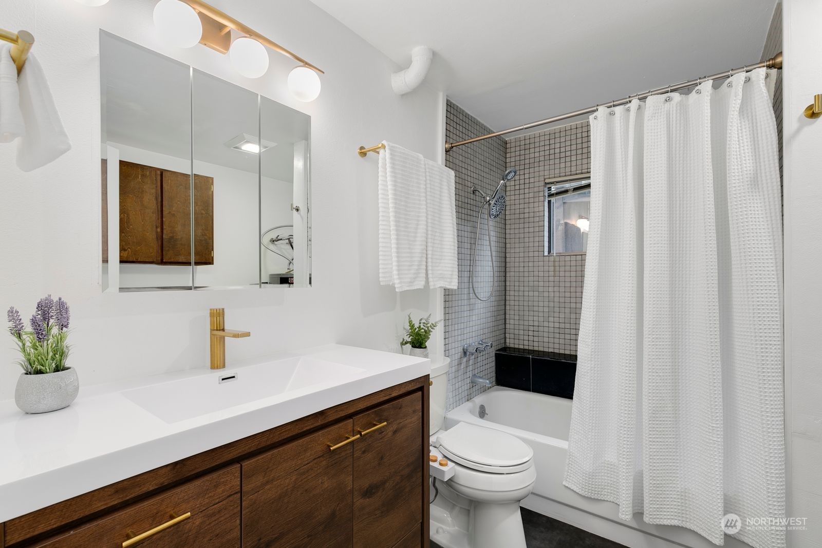 506 South 17th Street Renton, WA 98055 - Photo 16 of 35 Gallery Image 16