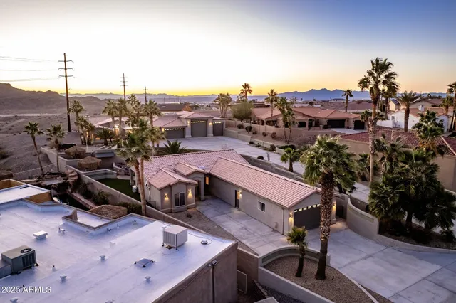 $2,195,000 | 3955 Mediterranean Lane, Lake Havasu City, AZ 86406