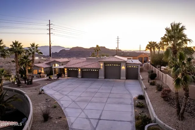 $2,195,000 | 3955 Mediterranean Lane, Lake Havasu City, AZ 86406