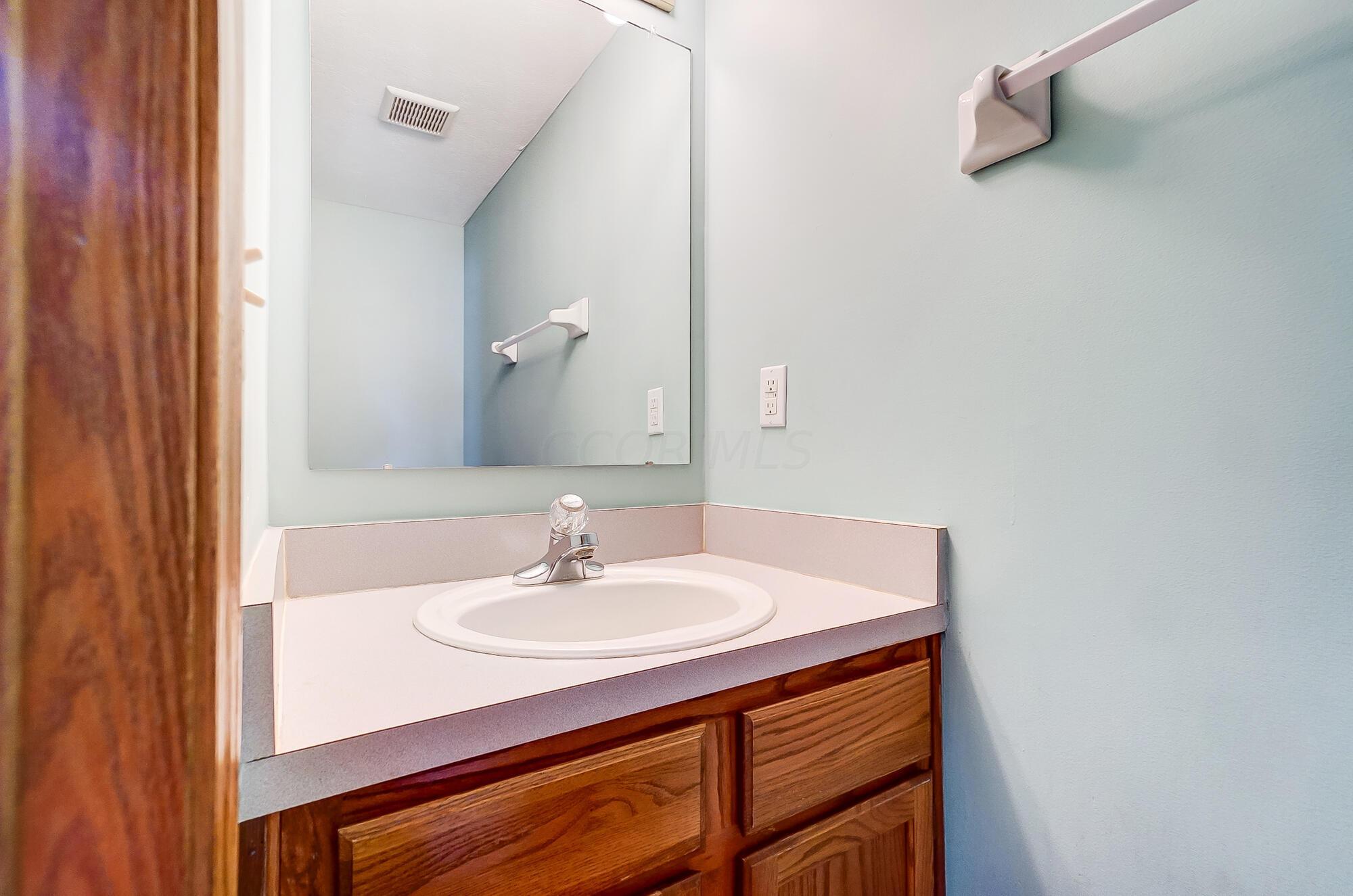2246 Spindler Road Hilliard, OH 43026 - Photo 22 of 53 Half Bathroom