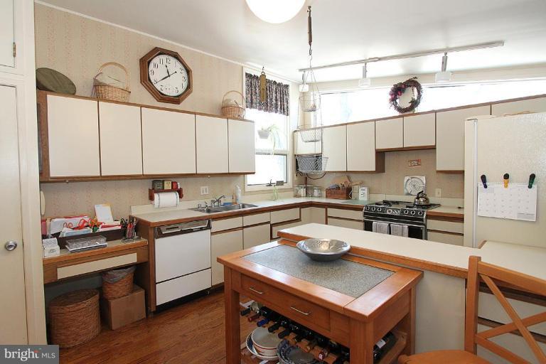 12304 St James Road Potomac, MD 20854 - Photo 14 of 28 updated and expanded