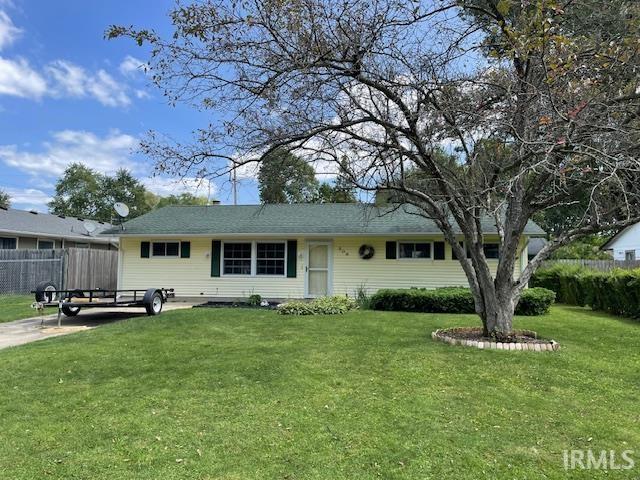 206 North Shellbark Road Muncie, IN 47304 - Photo 1 of 21