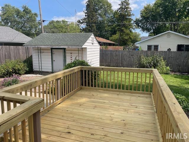 206 North Shellbark Road Muncie, IN 47304 - Photo 3 of 21