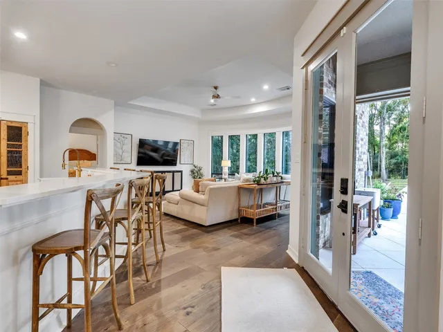 $1,295,000 | 15632 Queen Victoria Court, Montgomery, TX 77316