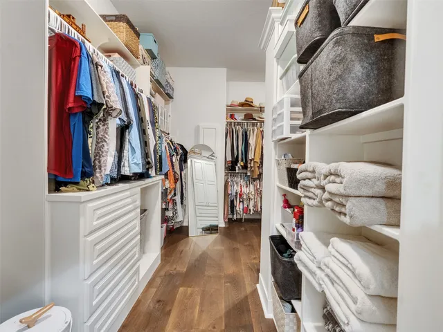 $1,295,000 | 15632 Queen Victoria Court, Montgomery, TX 77316