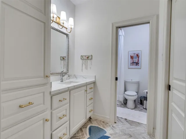 $1,295,000 | 15632 Queen Victoria Court, Montgomery, TX 77316