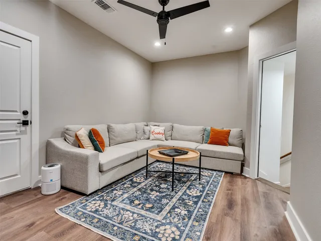 $1,295,000 | 15632 Queen Victoria Court, Montgomery, TX 77316