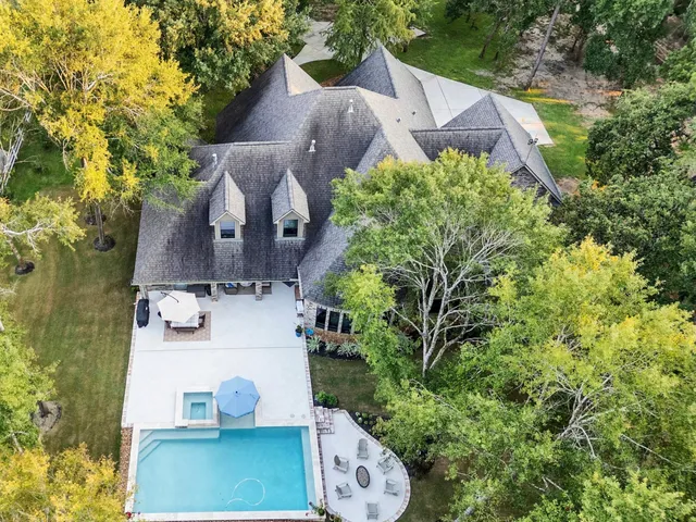 $1,295,000 | 15632 Queen Victoria Court, Montgomery, TX 77316
