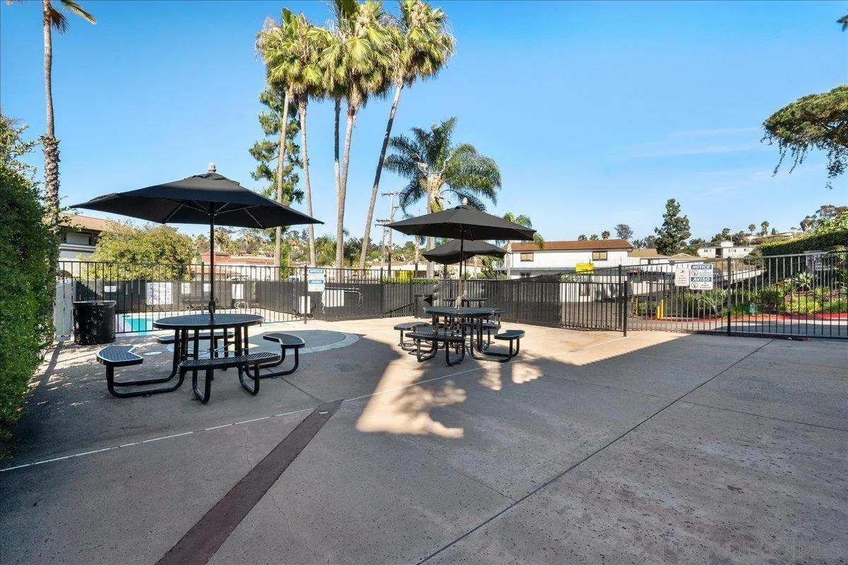 955 Postal Way, Unit 29 Vista, CA 92083 - Photo 30 of 32 an outdoor space with patio