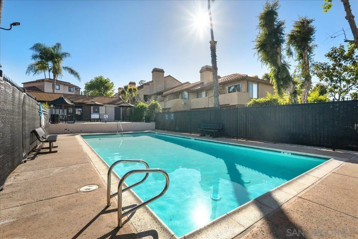 955 Postal Way, Unit 29 Vista, CA 92083 - Photo 32 of 32 a view of swimming pool