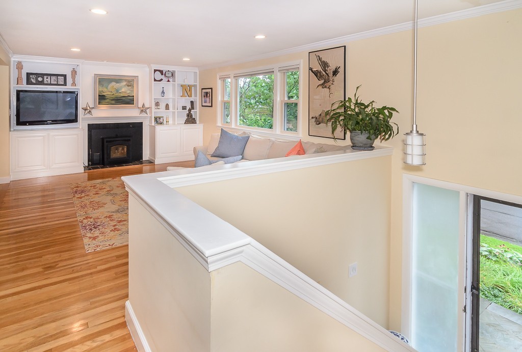 118 Aletha Road Needham, MA 02492 - Photo 5 of 26