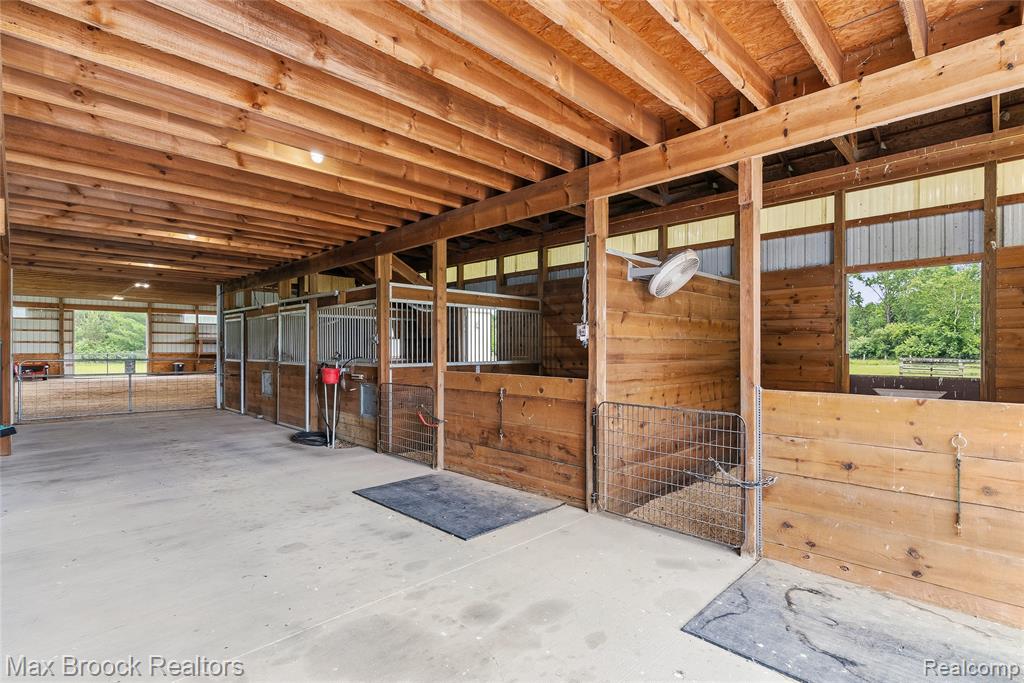 2566 North 5 Mile Road Midland, MI 48642 - Photo 54 of 60