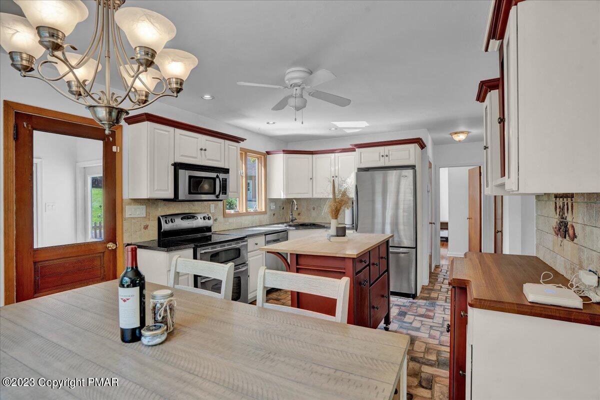 8029 191st Route Tobyhanna, PA 18466 - Photo 11 of 48 19-A7409618