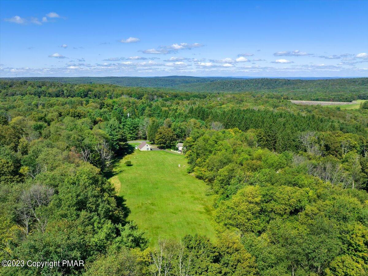 8029 191st Route Tobyhanna, PA 18466 - Photo 34 of 48 01-DJI_0739