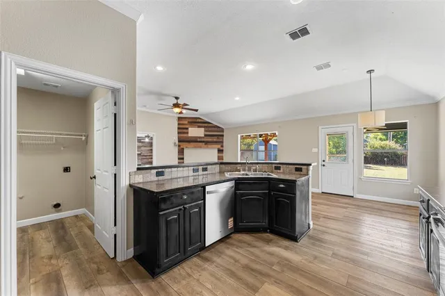 $2,000 | 132 Birdsong Lane, Terrell, TX 75160