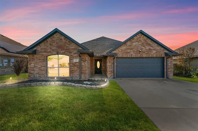 $2,000 | 132 Birdsong Lane, Terrell, TX 75160