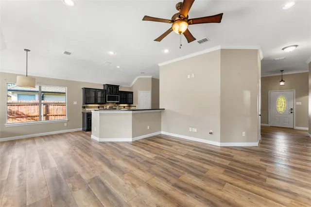 $2,000 | 132 Birdsong Lane, Terrell, TX 75160