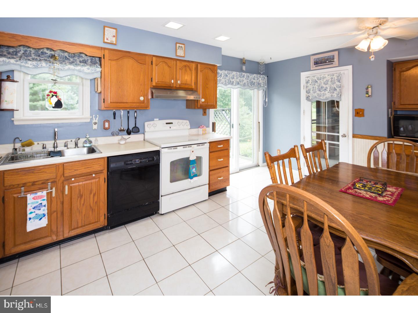 134 Tweed Road Oxford, PA 19363 - Photo 5 of 19 Gallery Image 5