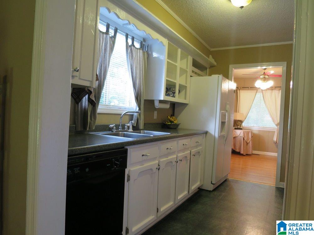 110 6th Street Southwest Alabaster, AL 35007 - Photo 9 of 25