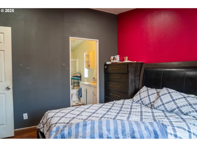 $130,000 | 300 South Everest Street, Newberg, OR 97132