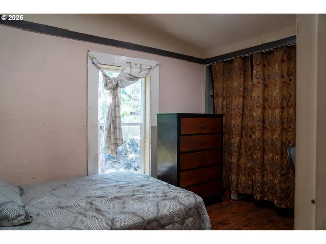 $130,000 | 300 South Everest Street, Newberg, OR 97132