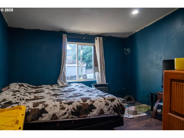 $130,000 | 300 South Everest Street, Newberg, OR 97132