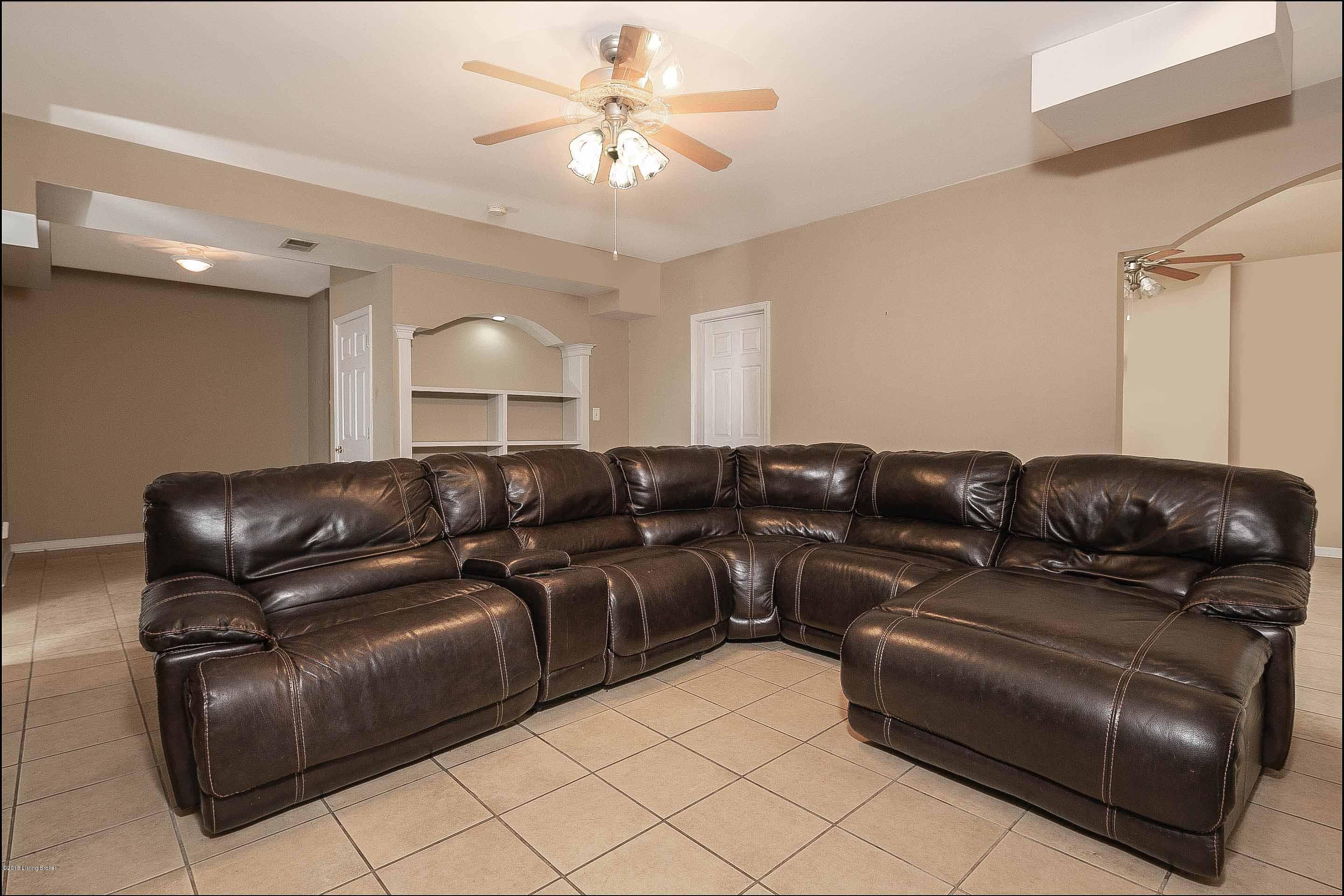 1912 Grand Ridge Road Louisville, KY 40214 - Photo 44 of 58 44