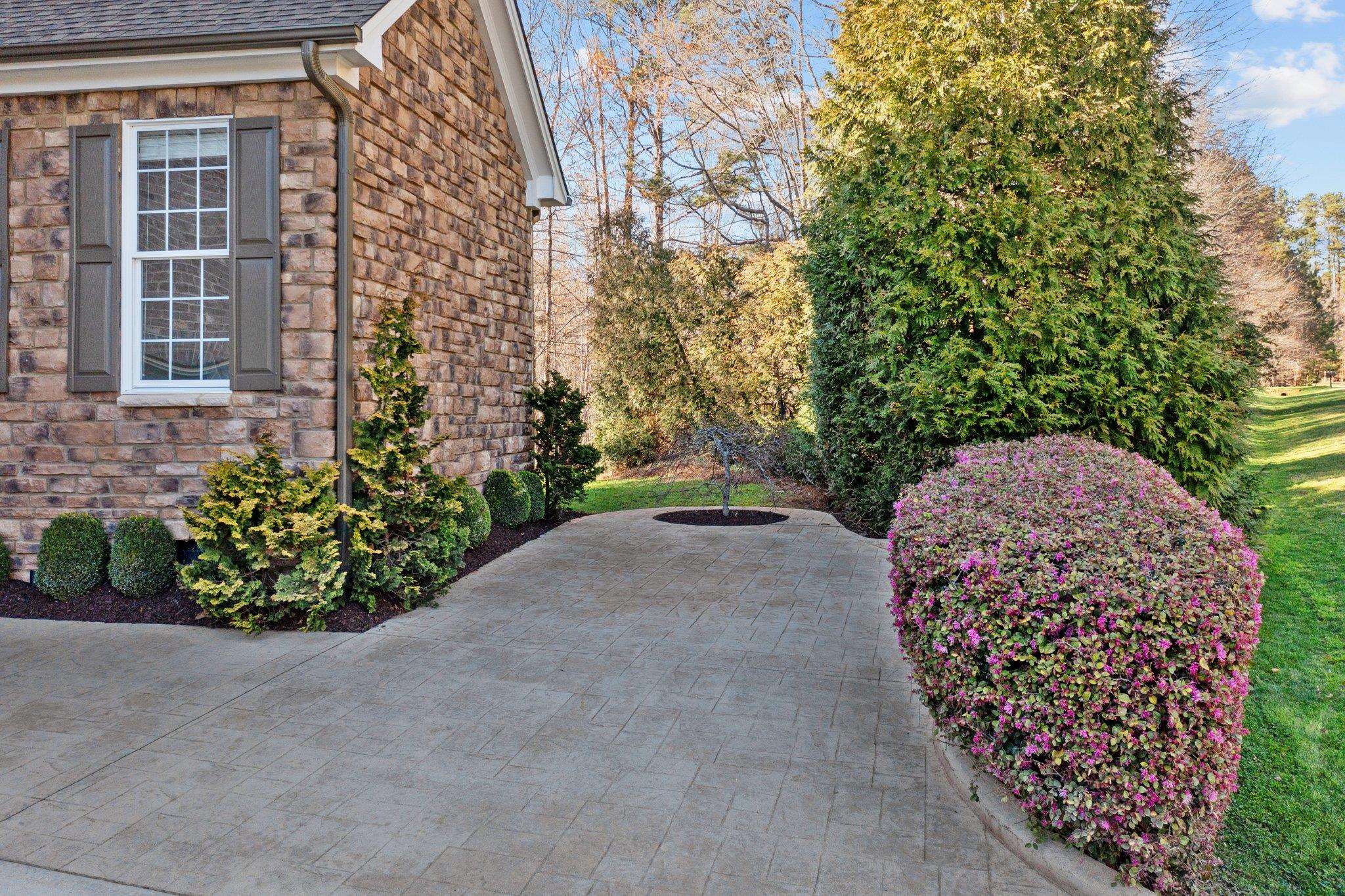 3916 Devan Oaks Way Raleigh, NC 27606 - Photo 6 of 98 Photo 6