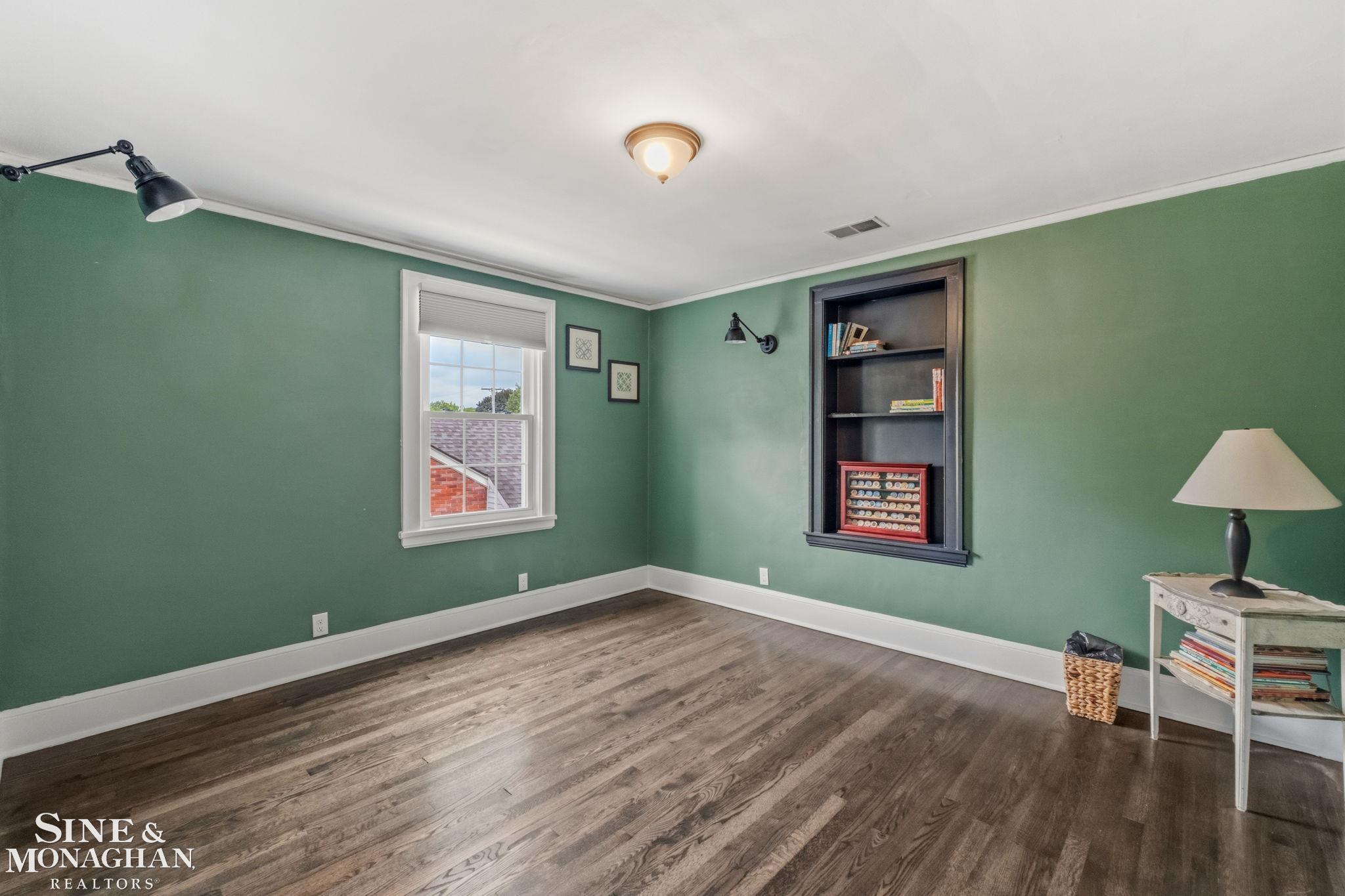 580 Hampton Road Grosse Pointe Woods, MI 48236 - Photo 35 of 77